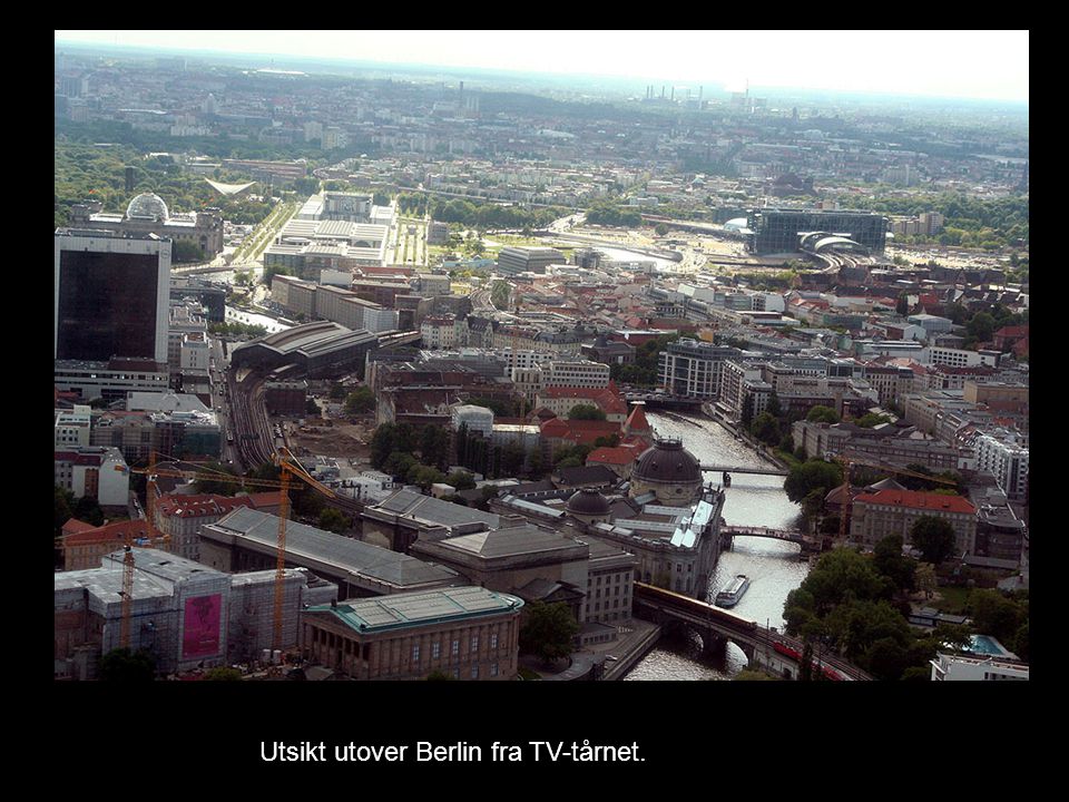 Utsikt utover Berlin fra TV-tårnet.