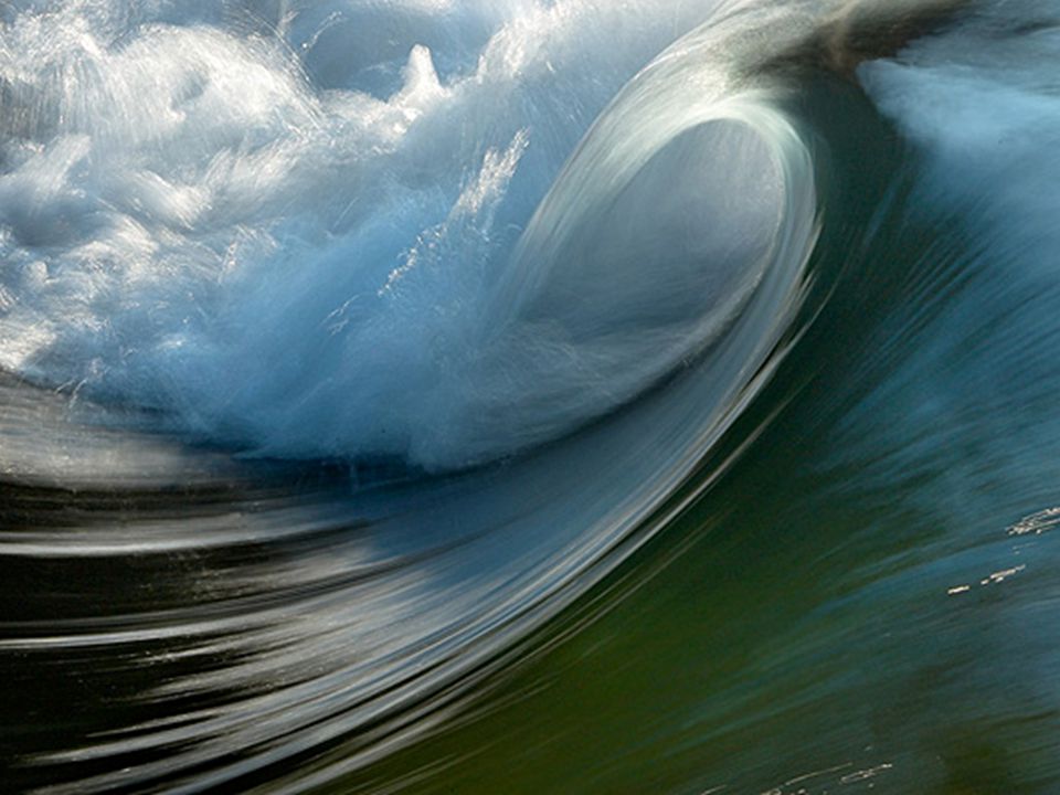 Hva med havbølger, de kan være spektakulære.